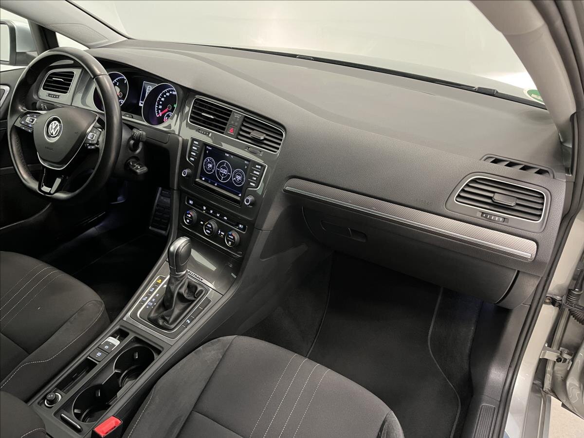 Volkswagen Golf Kombi 2,0 l 135 kw