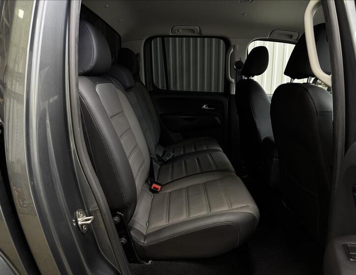 Volkswagen Amarok 31