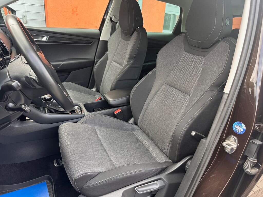 Škoda Karoq SUV / Terénní 2,0 l 110 kw