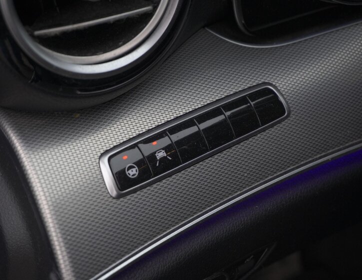 Mercedes-Benz Třídy E Kombi 2,0 l 143 kw