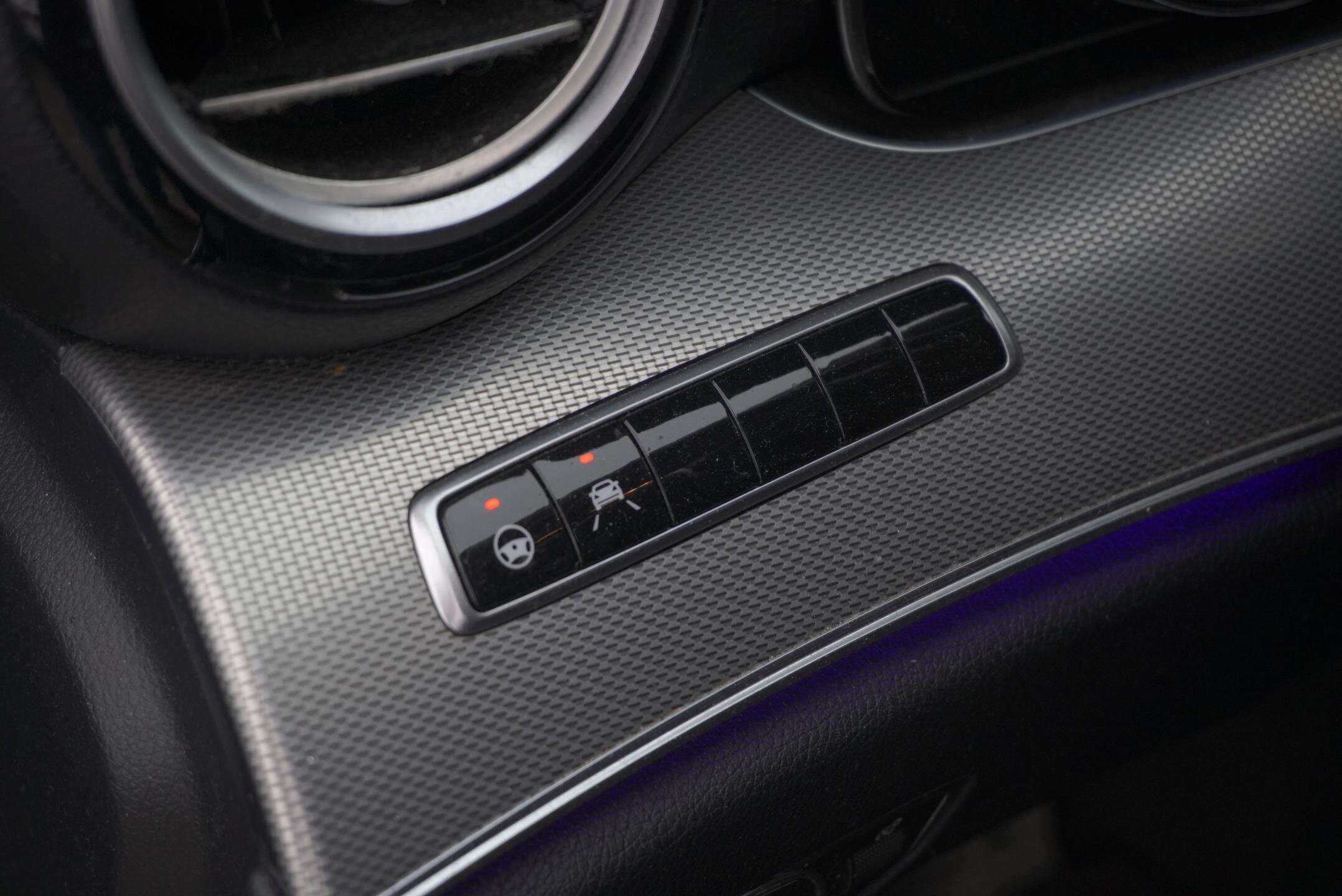 Mercedes-Benz Třídy E Kombi 2,0 l 143 kw