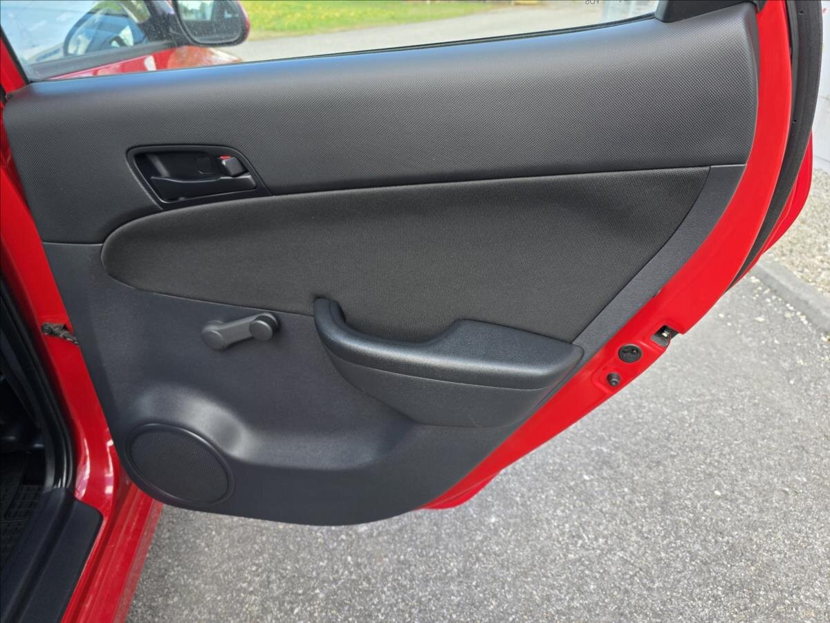 Hyundai i30 Hatchback 1,4 l 77 kw