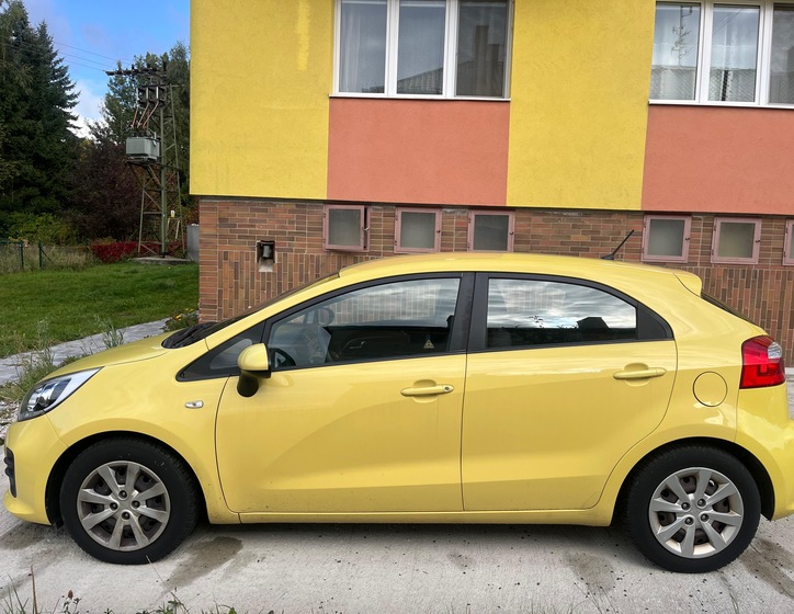 KIA Rio 6