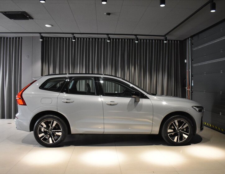 Volvo XC60 SUV / Terénní 2,0 l 184 kw