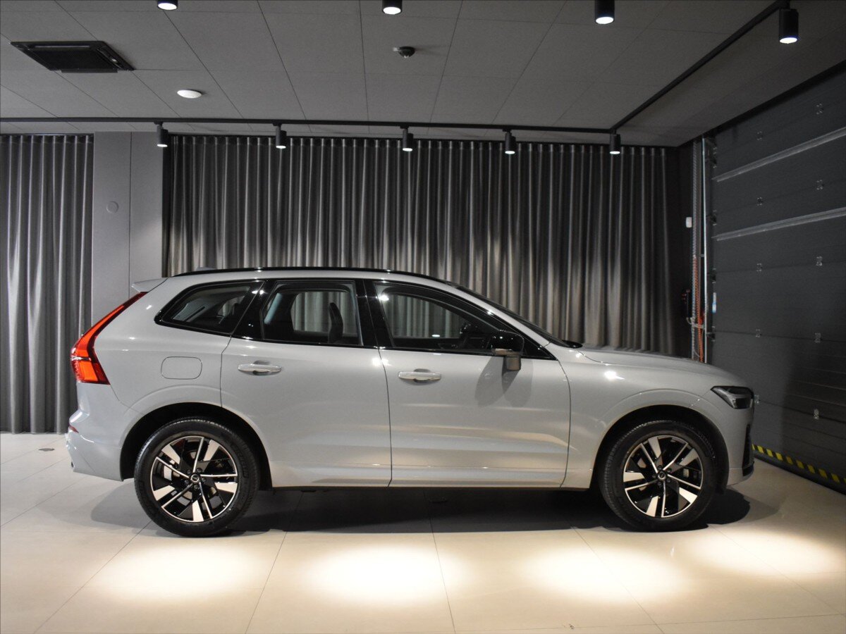 Volvo XC60 SUV / Terénní 2,0 l 184 kw