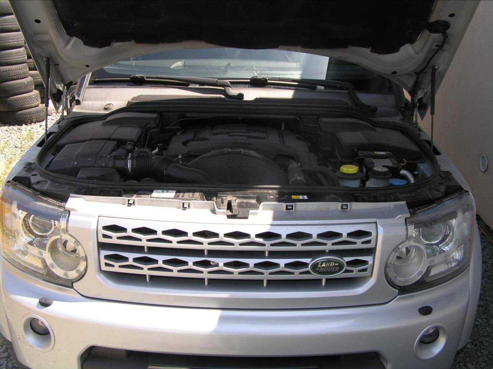 Land Rover Discovery 13