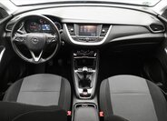 Opel Grandland X SUV 1,6 l 88 kw