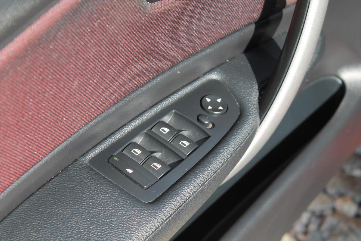 BMW Řada 1 Hatchback 2,0 l 105 kw