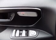 Mercedes-Benz Vito 33