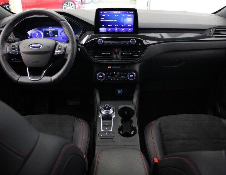 Ford Kuga SUV / Terénní 2,0 l 140 kw