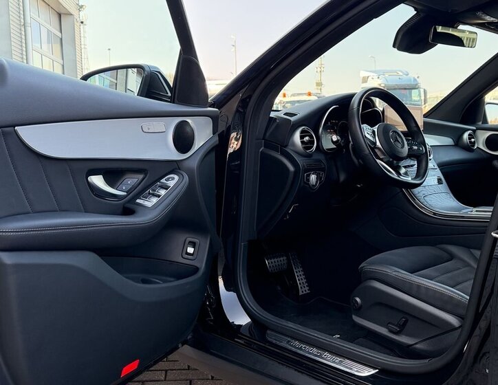 Mercedes-Benz GLC SUV / Terénní 2,0 l 143 kw