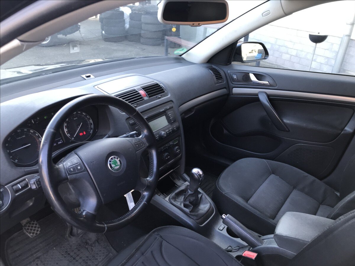 Škoda Octavia Kombi 2,0 l 103 kw
