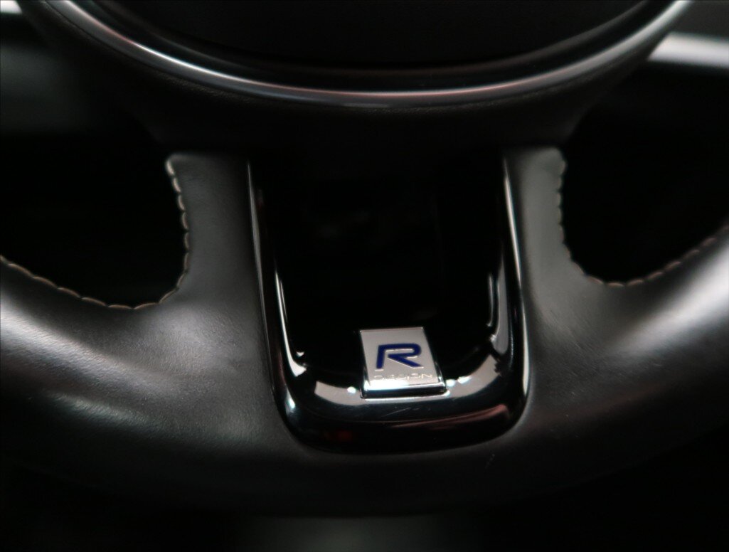 Volvo S90 Sedan / Limuzína 2,0 l 235 kw