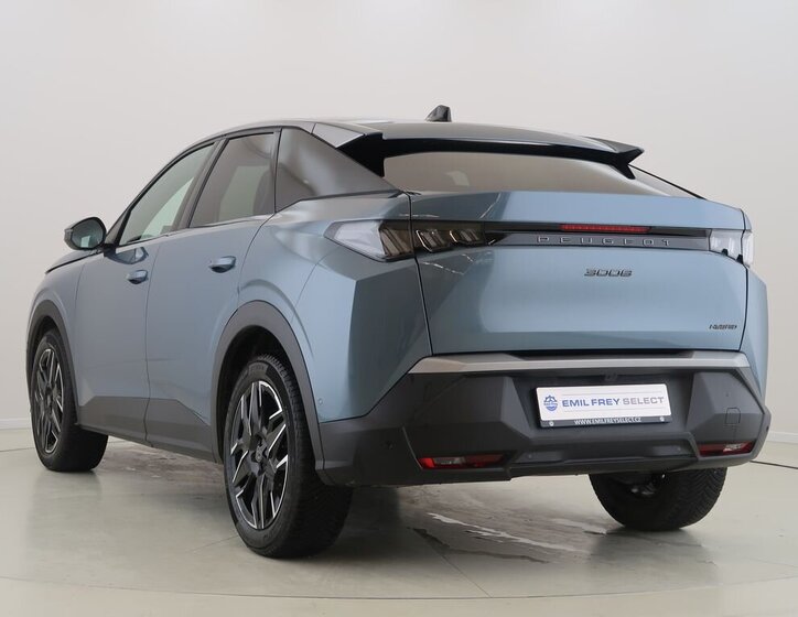 Peugeot 3008 SUV / Terénní 1,2 l 100 kw