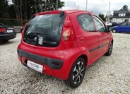 Peugeot 107 Hatchback 998,0 50 kw