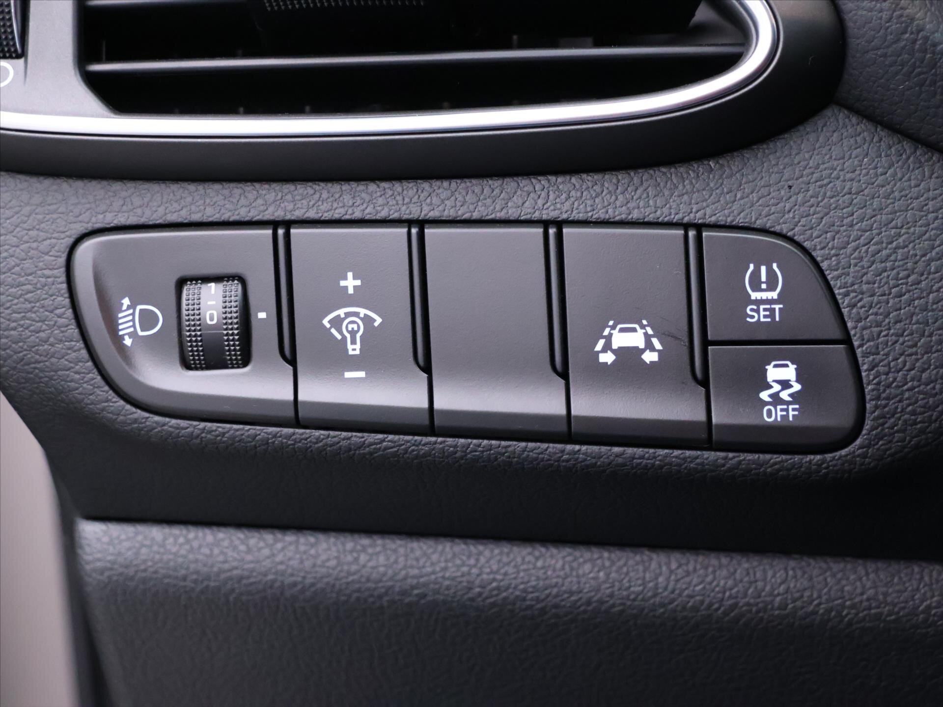 Hyundai i30 Hatchback 1,4 l 73 kw