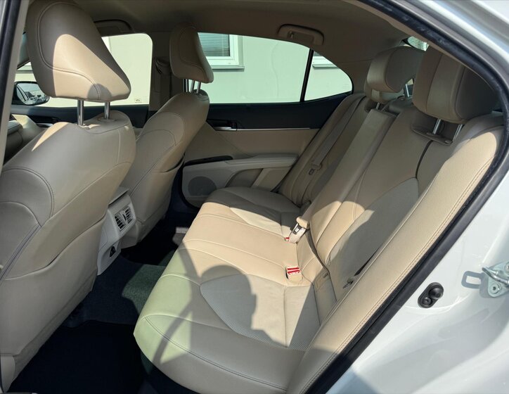 Toyota Camry Sedan / Limuzína 2,5 l 131 kw