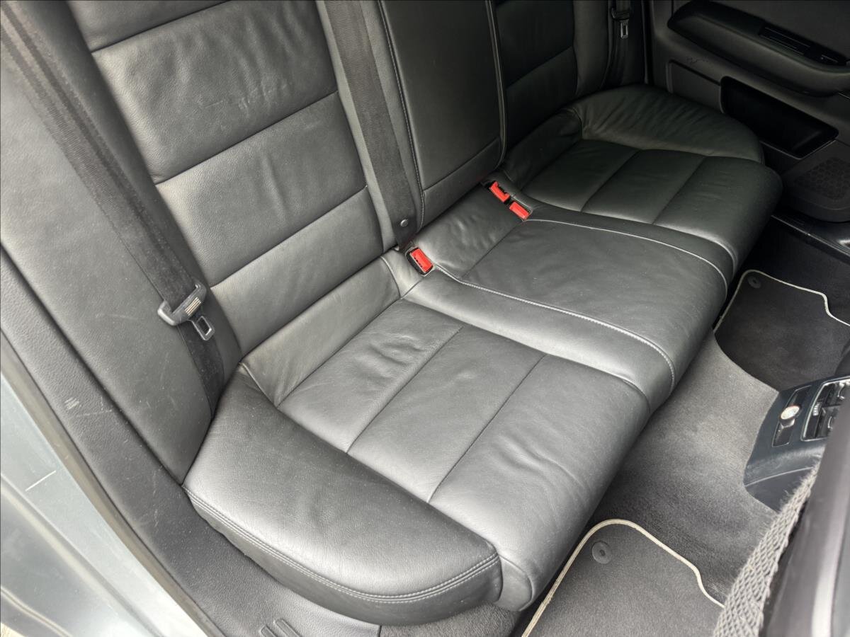 Audi A6 Kombi 3,0 l 171 kw