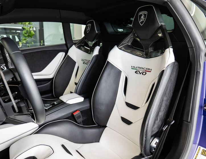 Lamborghini Huracán 8