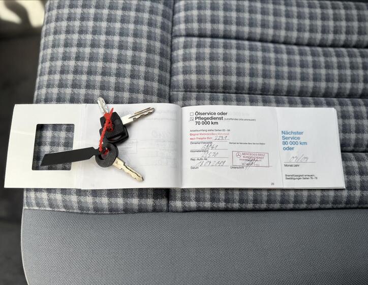 Mercedes-Benz 124 24