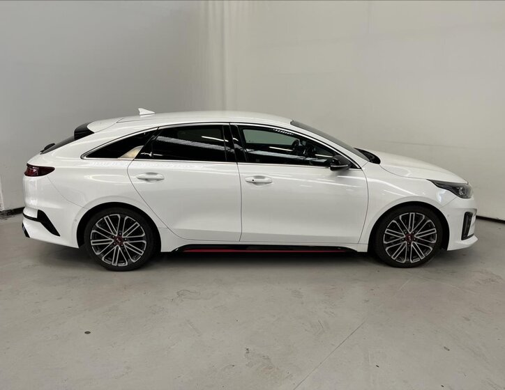 KIA ProCeed 3