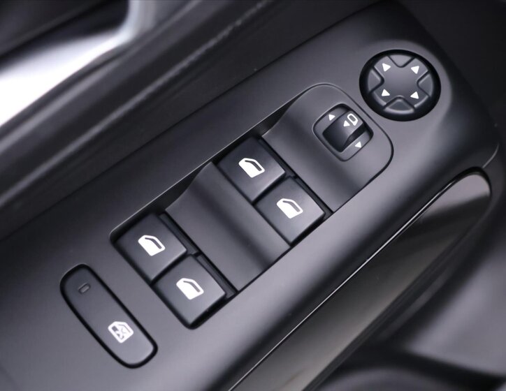 Citroën C5 Aircross SUV / Terénní 1,2 l 96 kw