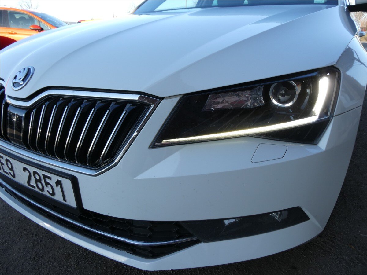 Škoda Superb Kombi 2,0 l 110 kw