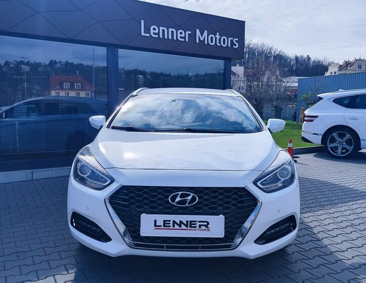 Hyundai i40 Kombi 1,6 l 100 kw