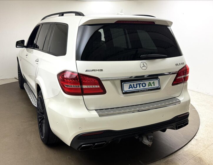 Mercedes-Benz GLS SUV / Terénní 5,5 l 430 kw