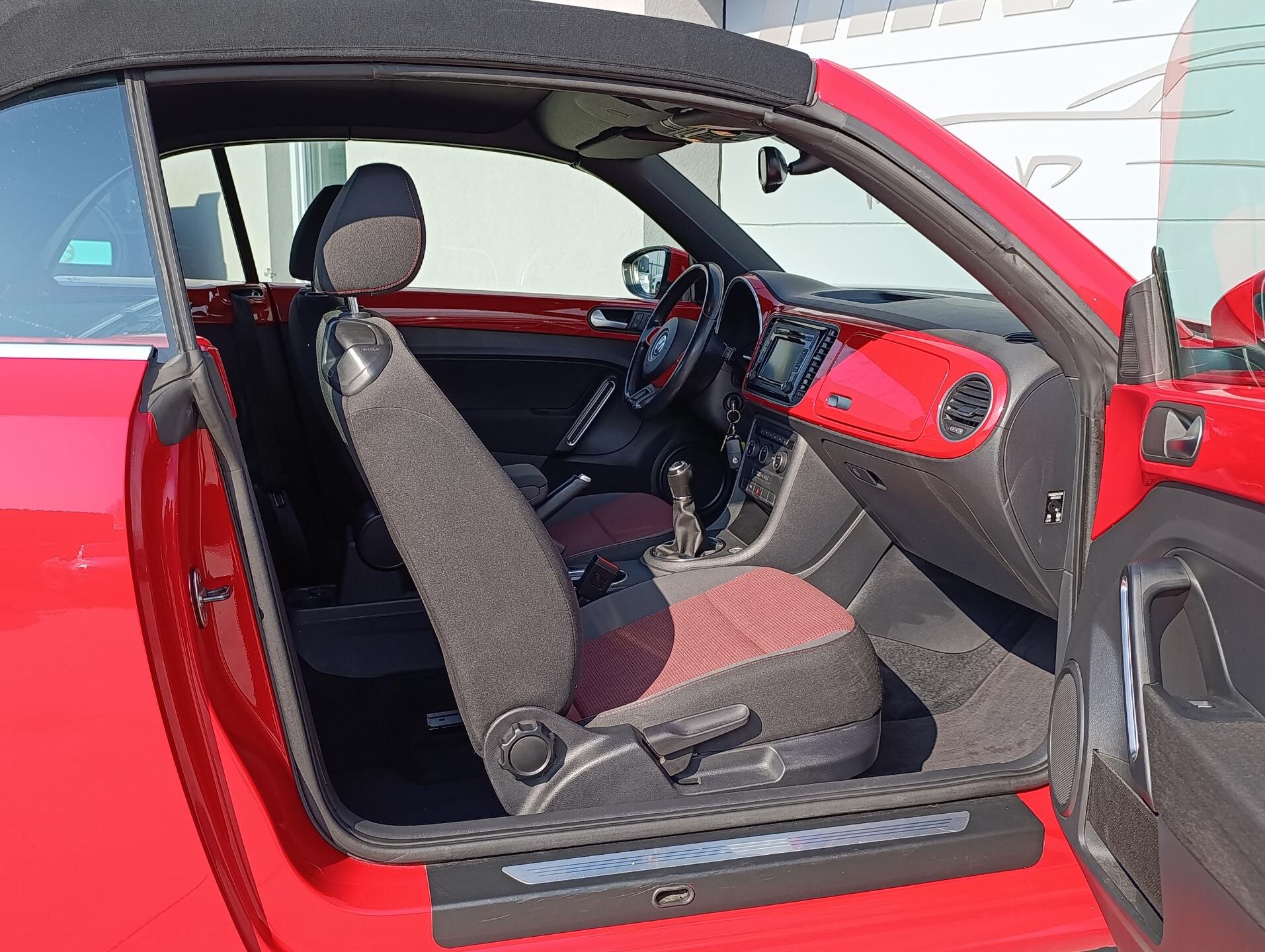 Volkswagen Beetle Kabriolet 1,2 l 77 kw