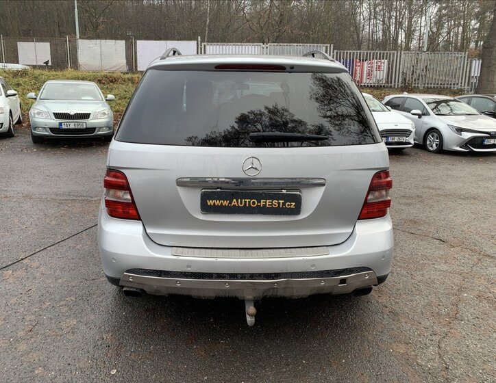 Mercedes-Benz Třídy M 6