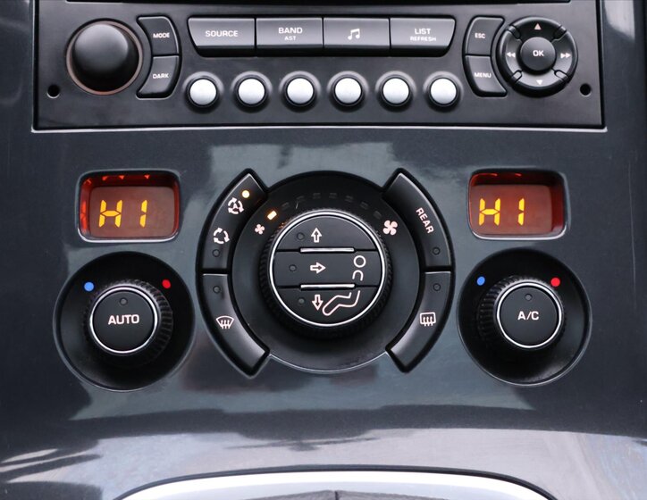 Peugeot 5008 MPV 1,6 l 88 kw