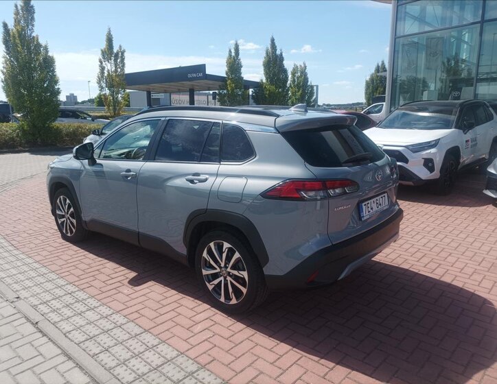 Toyota Corolla Cross SUV / Terénní 2,0 l 112 kw