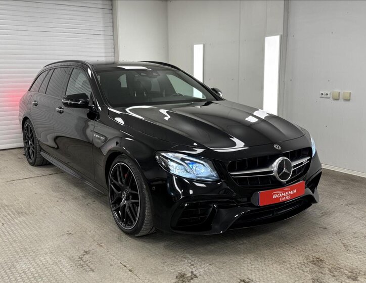 Mercedes-Benz Třídy E 1