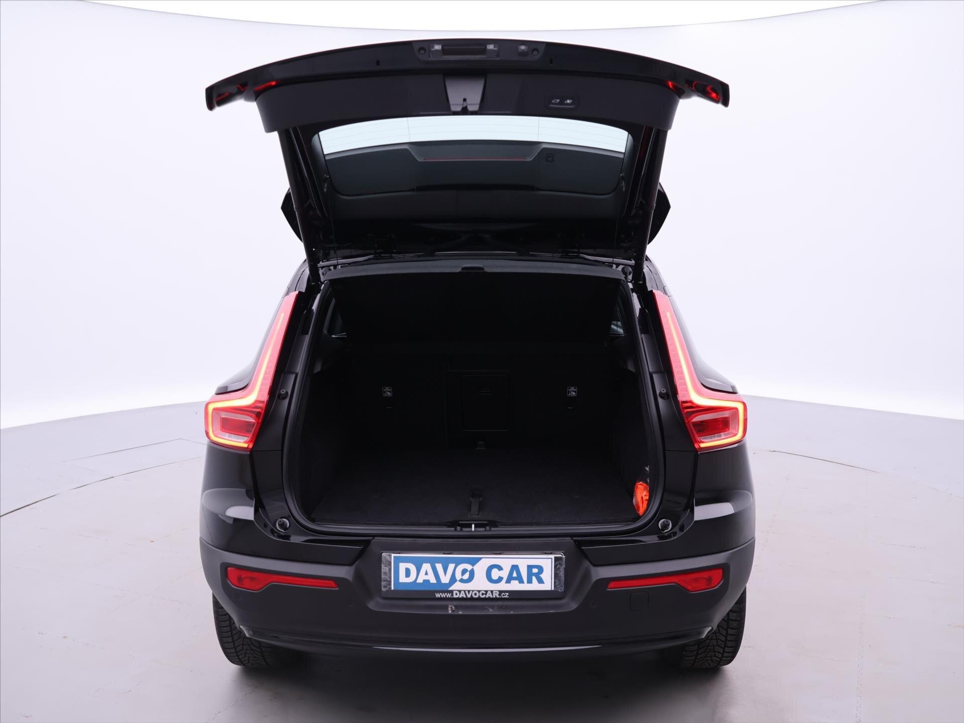 Volvo XC40 SUV 2,0 l 145 kw