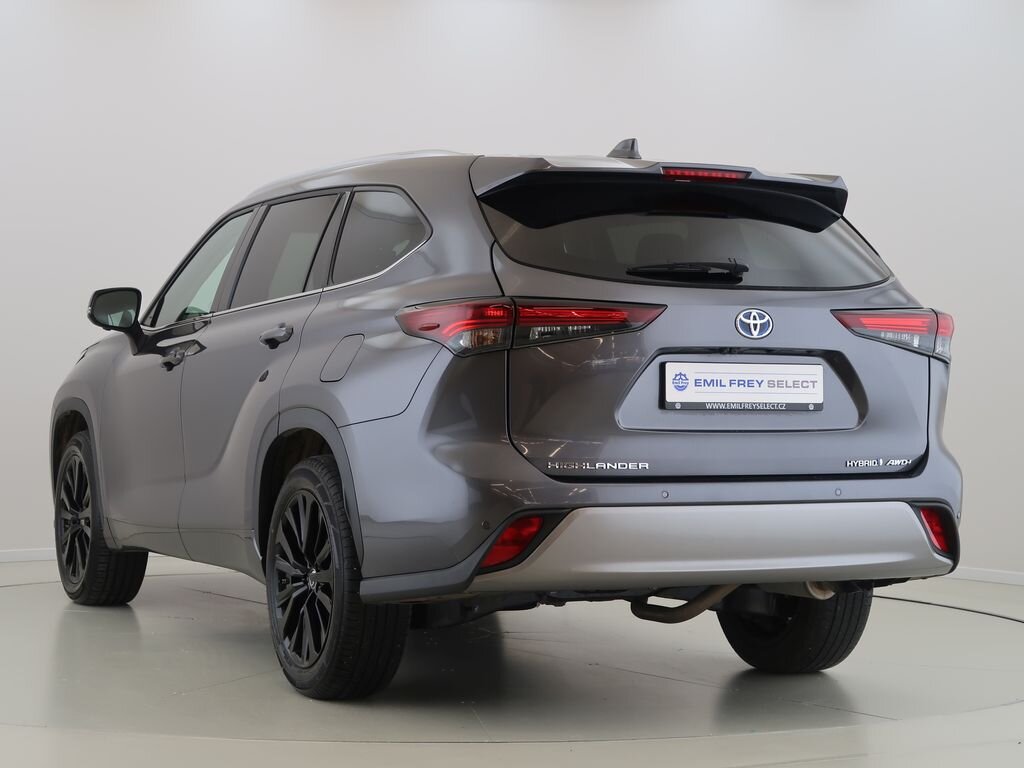 Toyota Highlander Kombi 2,5 l 140 kw