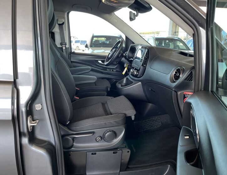 Mercedes-Benz Vito 23