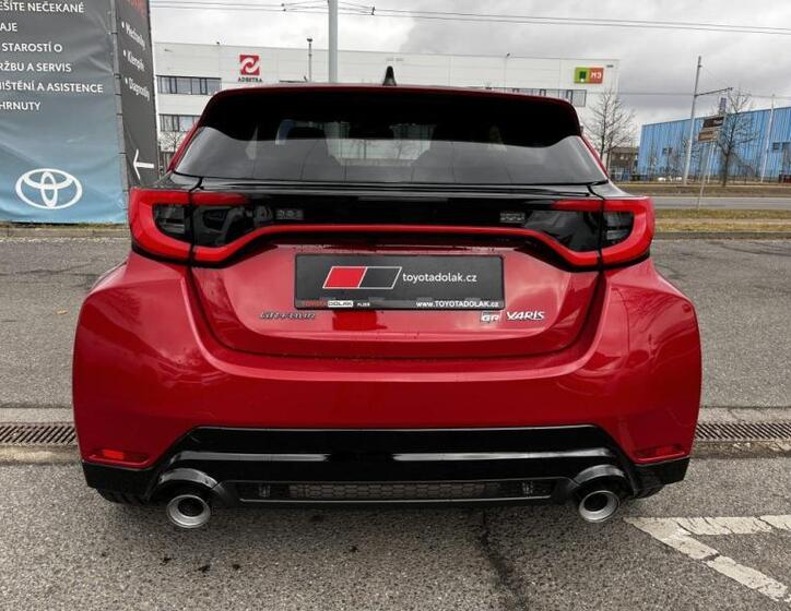 Toyota GR Yaris 10