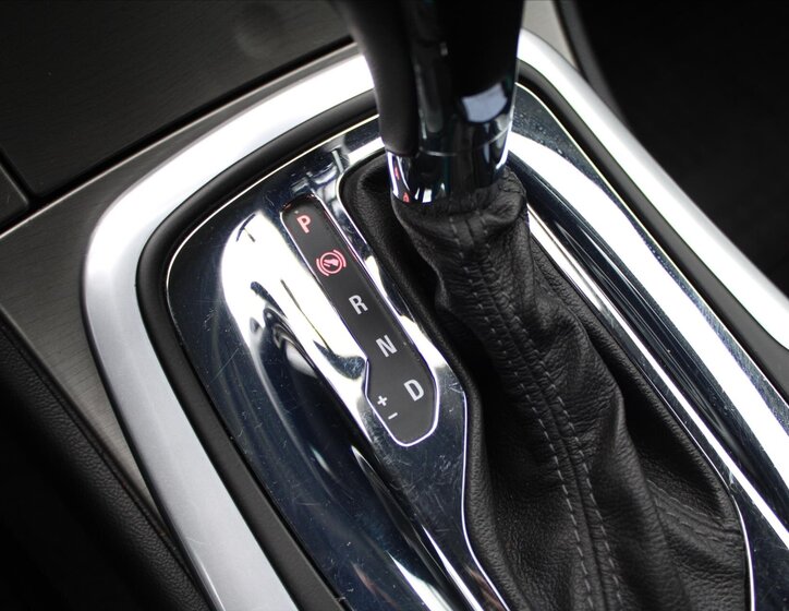 Opel Insignia Kombi 2,0 l 118 kw