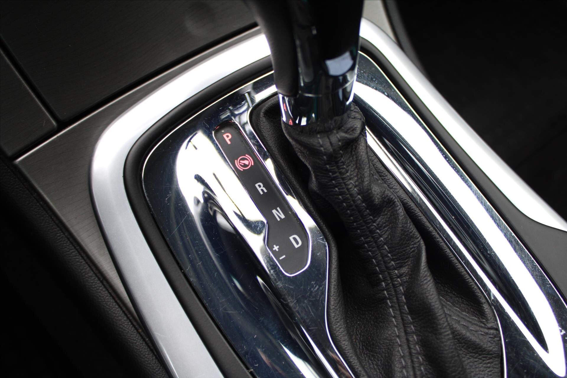 Opel Insignia Kombi 2,0 l 118 kw