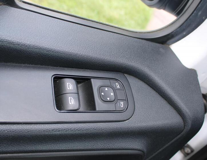 Mercedes-Benz Sprinter 16