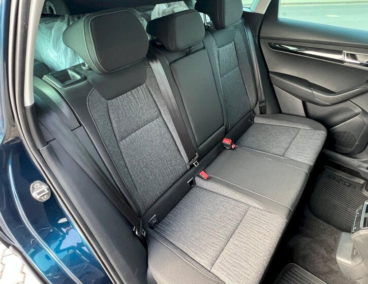 Škoda Karoq SUV / Terénní 1,5 l 110 kw