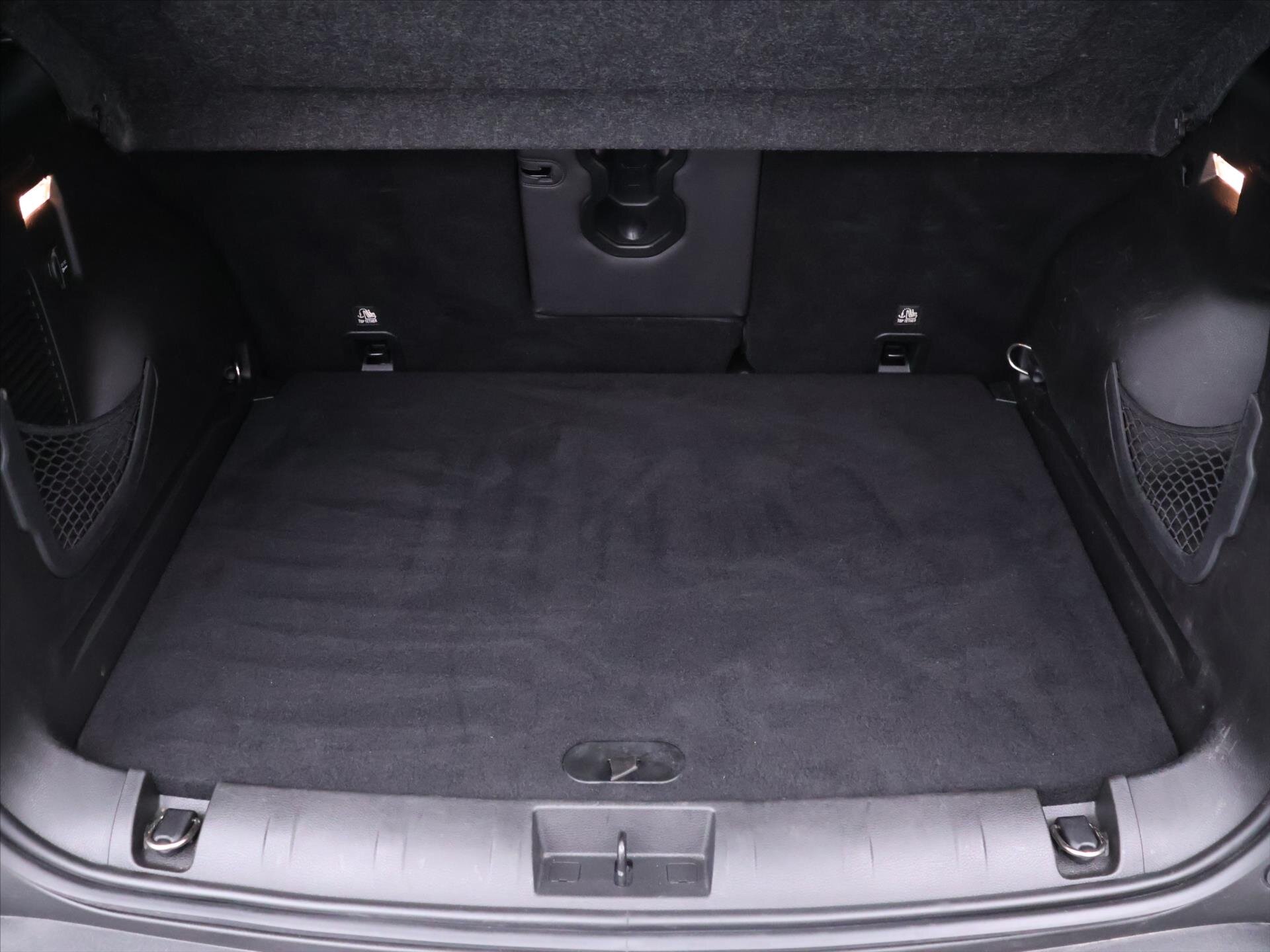 Jeep Renegade SUV / Terénní 1,4 l 103 kw