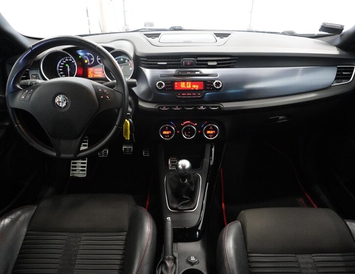 Alfa Romeo Giulietta Hatchback 1,7 l 173 kw