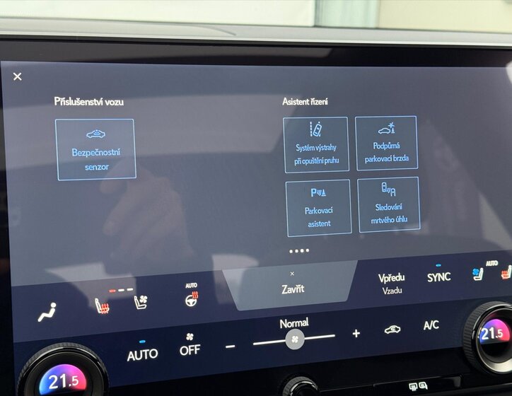 Lexus RX SUV 2,5 l 136 kw