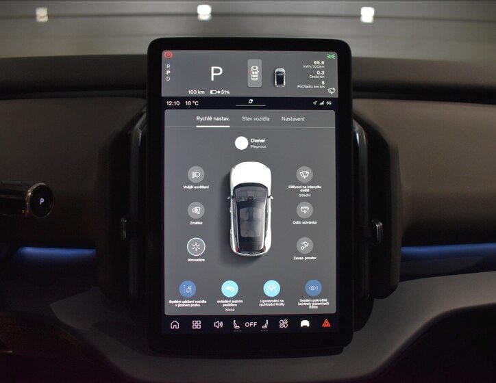 Volvo EX30 SUV / Terénní 0,0 315 kw