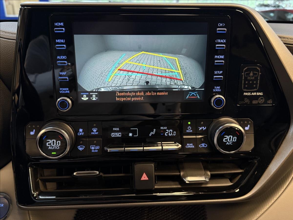 Toyota Highlander SUV / Terénní 2,5 l 140 kw