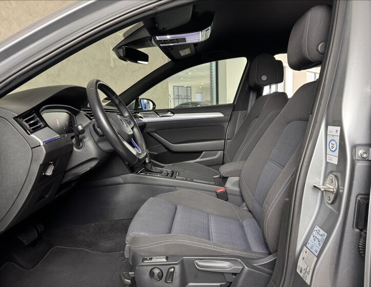 Volkswagen Passat Kombi 1,4 l 160 kw