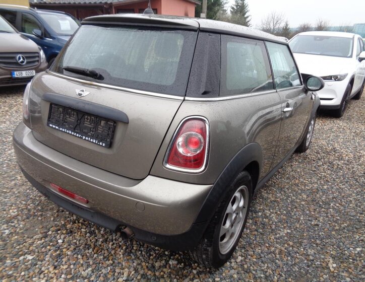 Mini Cooper Hatchback 1,6 l 72 kw