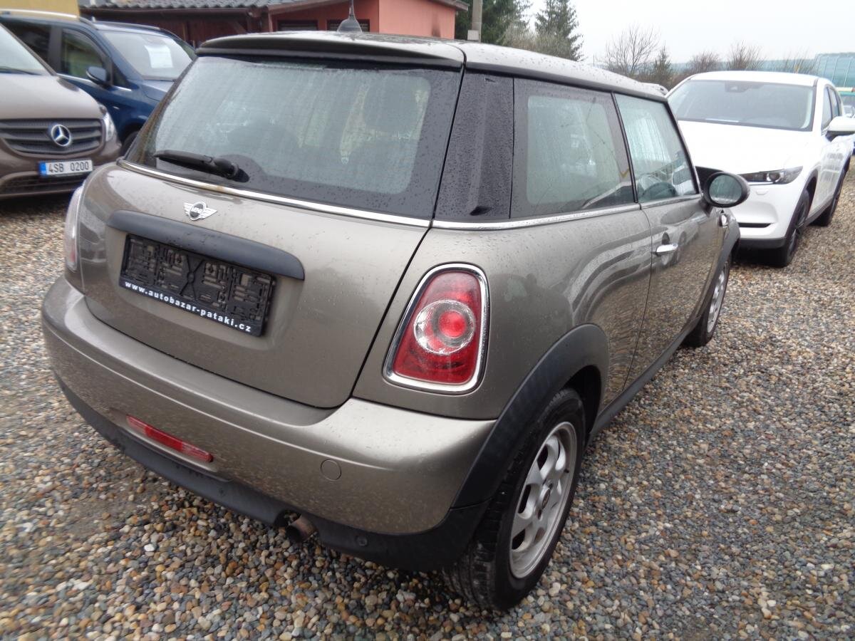 Mini Cooper Hatchback 1,6 l 72 kw